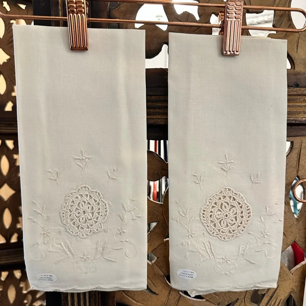 C&F Enterprises Set of 4 100% Cotton Cream Embroidered Crocheted Guest Towels.